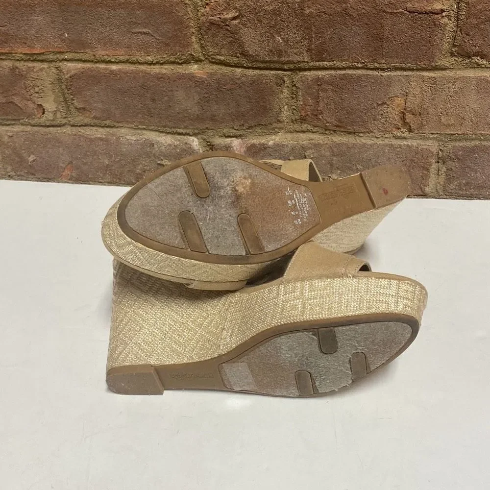 Fergalicious Mollie Khaki Wedge Sandal Heel Size 8